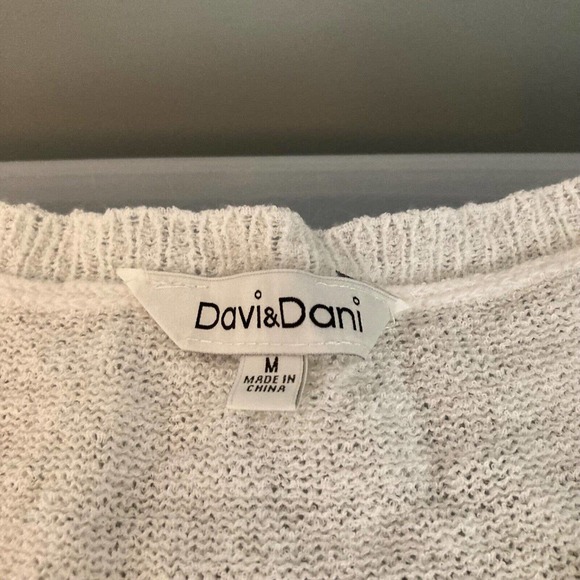 Davi & Dani Sweater Womens Sz M Ivory Blue Colorblock Long Sleeve Boat Neck - Picture 4 of 8